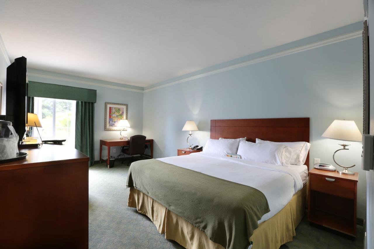 Holiday Inn Express Tampa North Telecom Park By Ihg Temple Terrace Номер фото