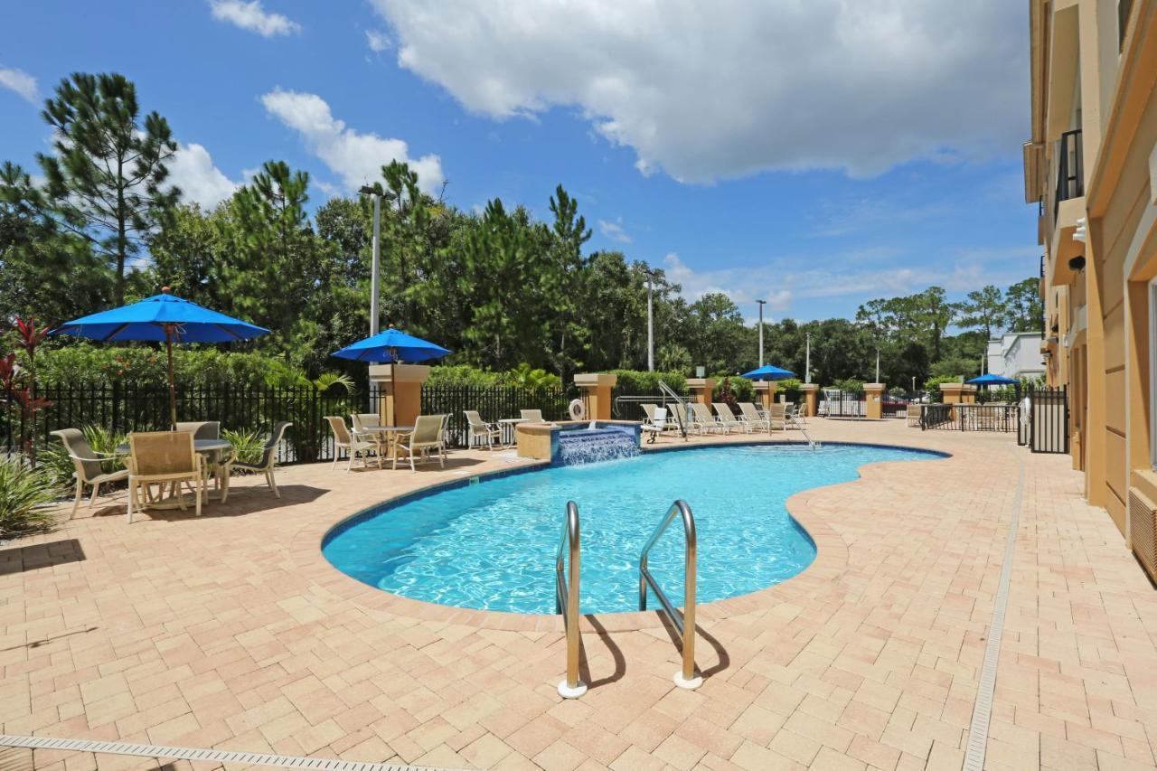 Holiday Inn Express Tampa North Telecom Park By Ihg Temple Terrace Экстерьер фото