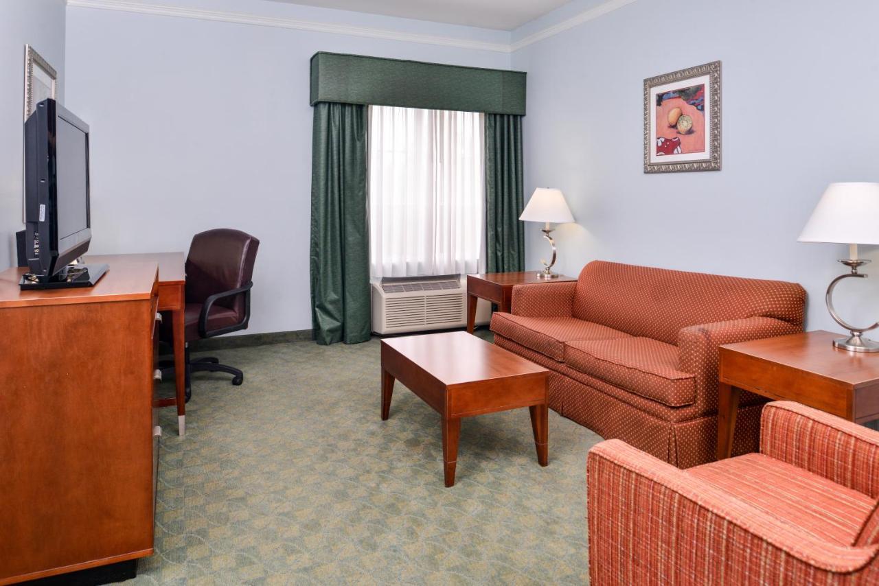 Holiday Inn Express Tampa North Telecom Park By Ihg Temple Terrace Номер фото