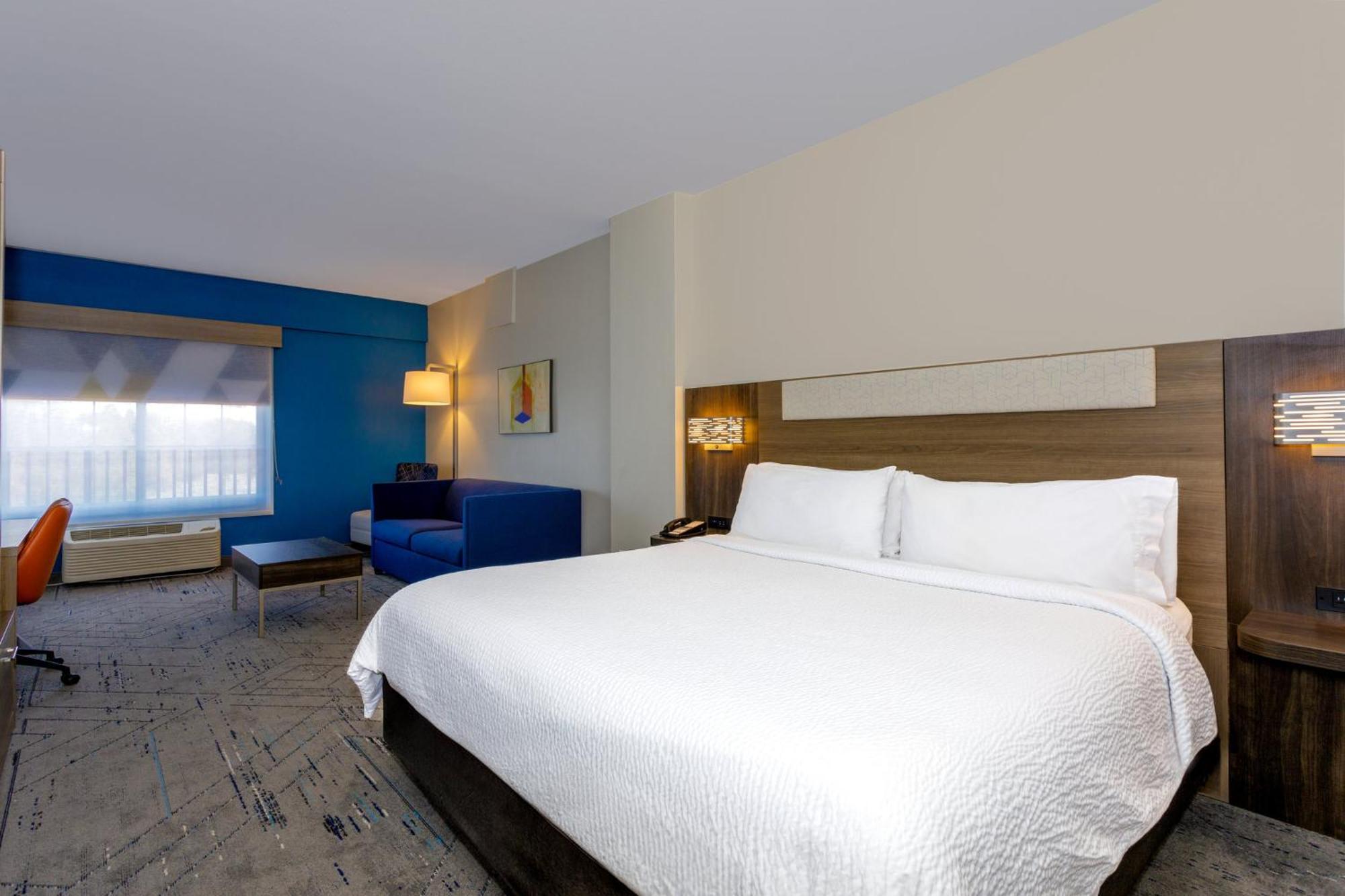 Holiday Inn Express Tampa North Telecom Park By Ihg Temple Terrace Экстерьер фото