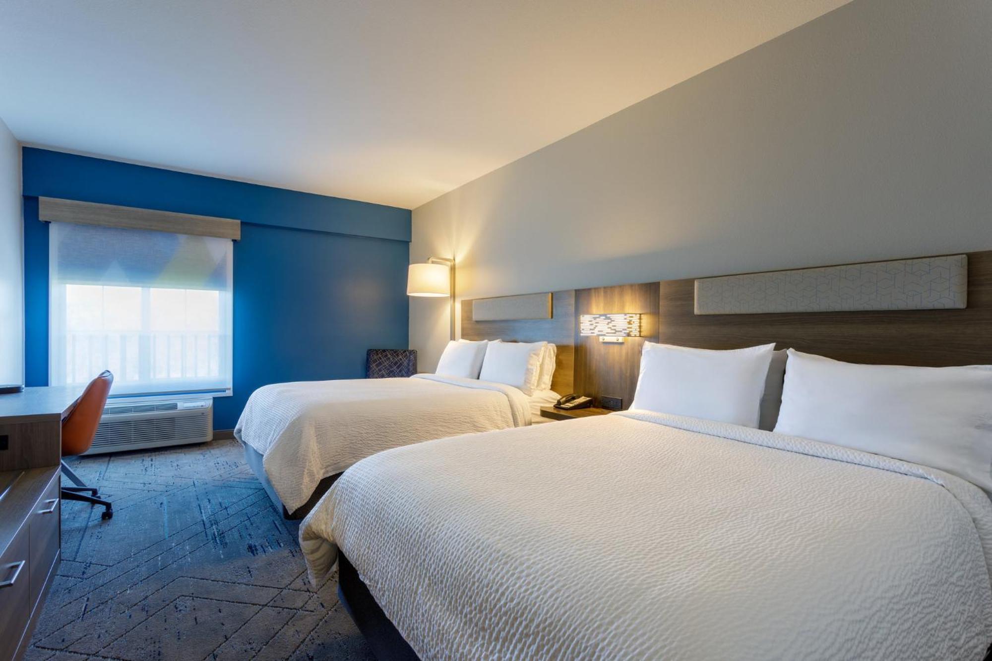 Holiday Inn Express Tampa North Telecom Park By Ihg Temple Terrace Экстерьер фото
